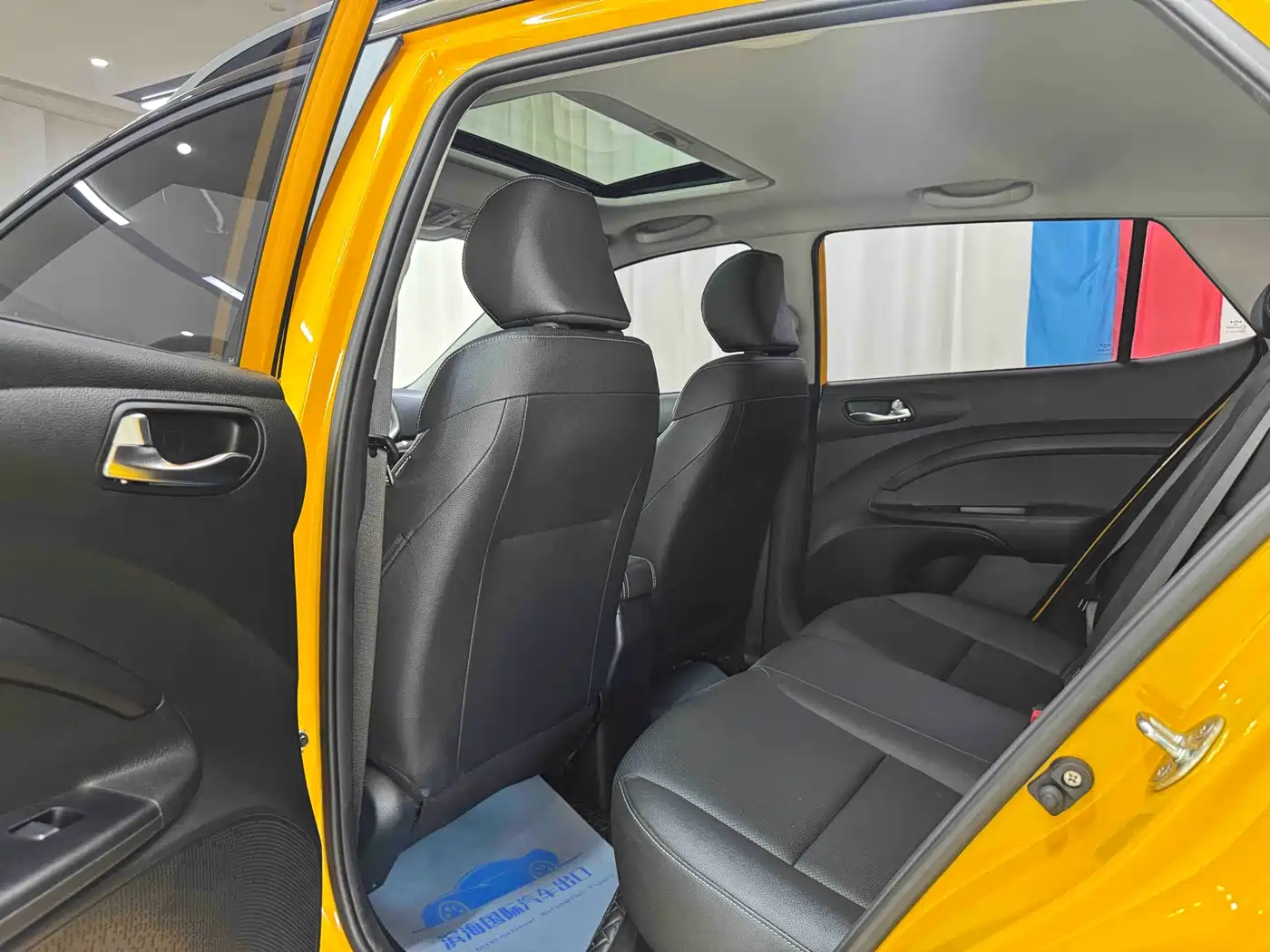 Kia KX1 2021 1.4L CVT Fun Sunroof Version фото 8