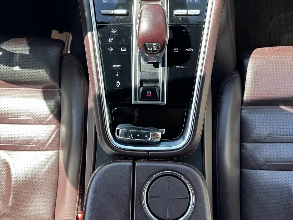 Porsche Panamera 2017 Panamera 3.0T фото 17