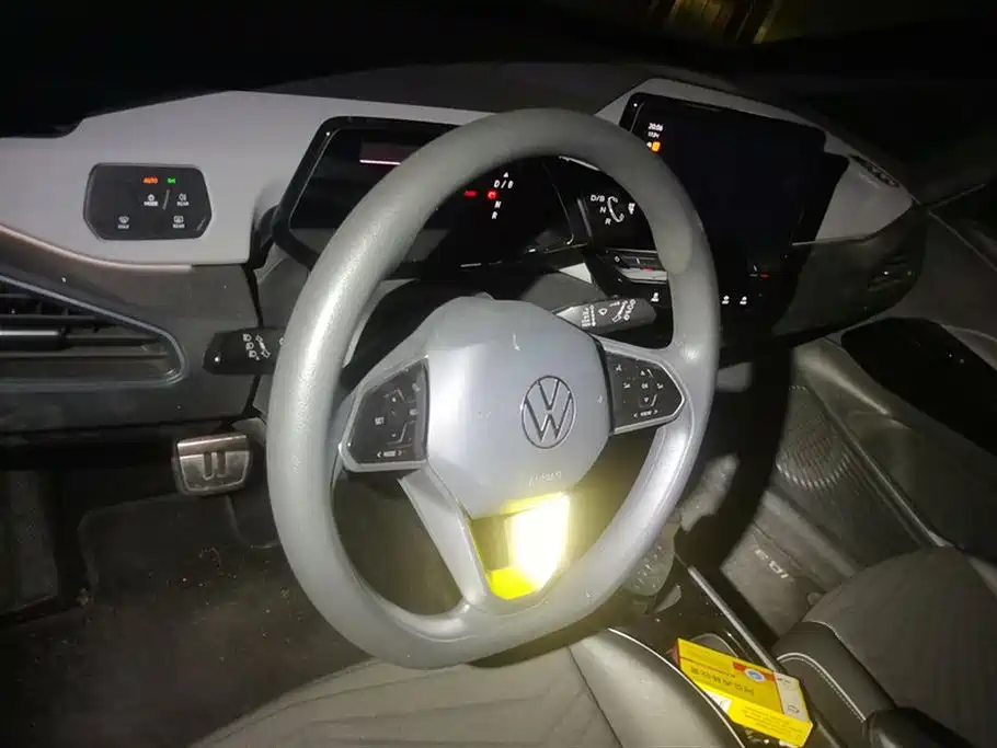 Volkswagen ID.3 2023 Pure Smart Edition фото 12