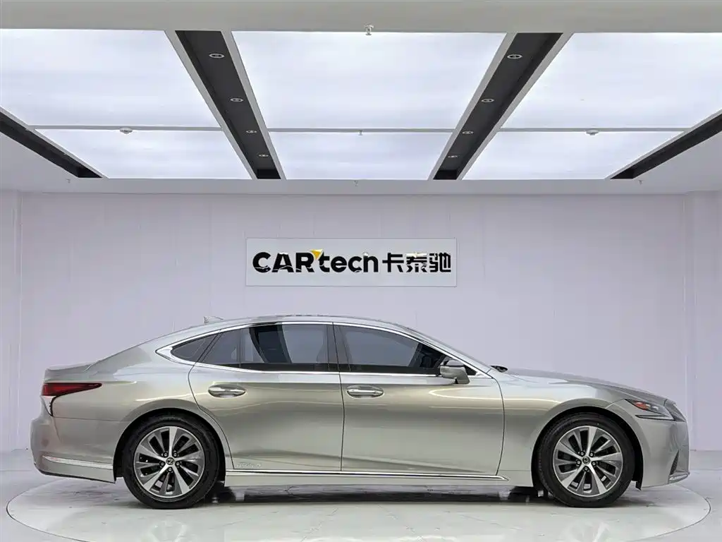Lexus LS 2020 500h Excellence (China VI) фото 6