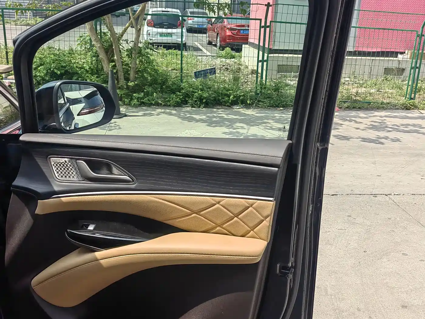 Denza D9 2025 Model DM-i Smart Drive Edition 1020 AWD Flagship фото 14