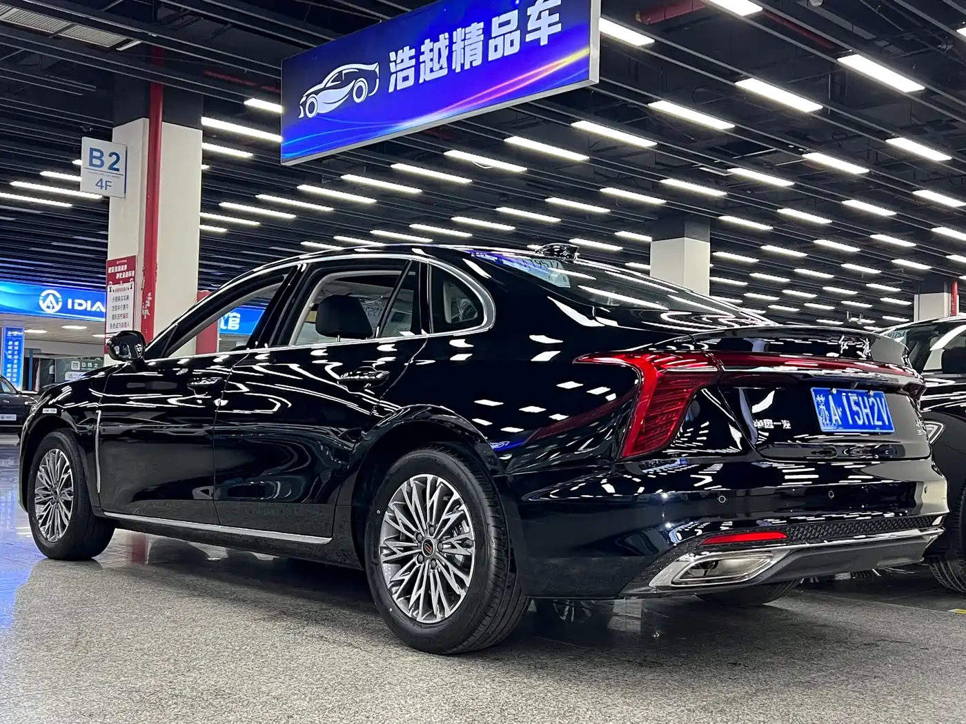 Hongqi H5 2025 1.5T DCT Flag Rhythm 500,000 Units Memorial Edition фото 26