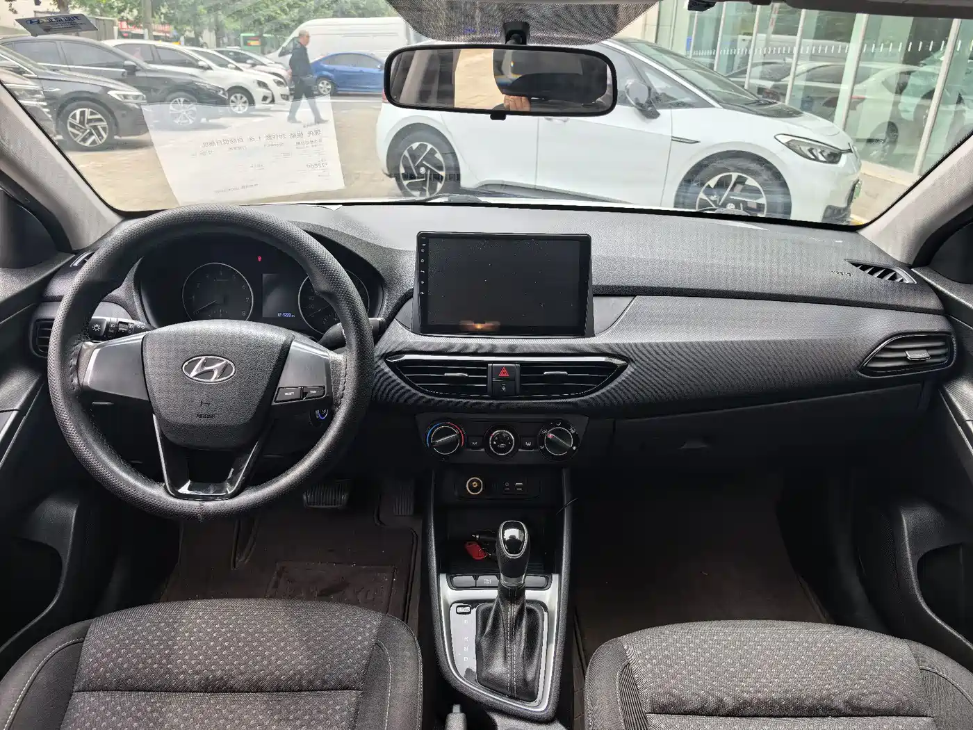Hyundai Elantra 2018 1.6L Automatic Pleasing Edition GL China VI фото 10