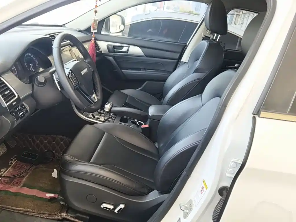 Фото 15 - Haval H2