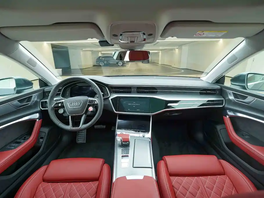 Фото 18 - Audi A7