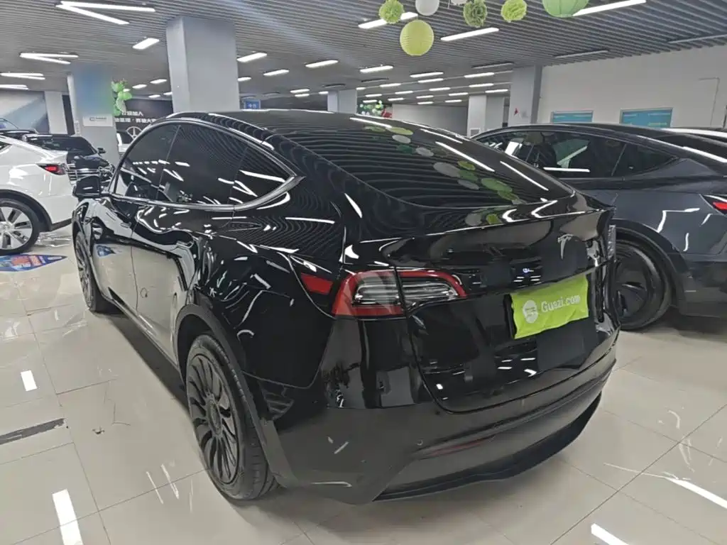 Фото 5 - Tesla Model Y