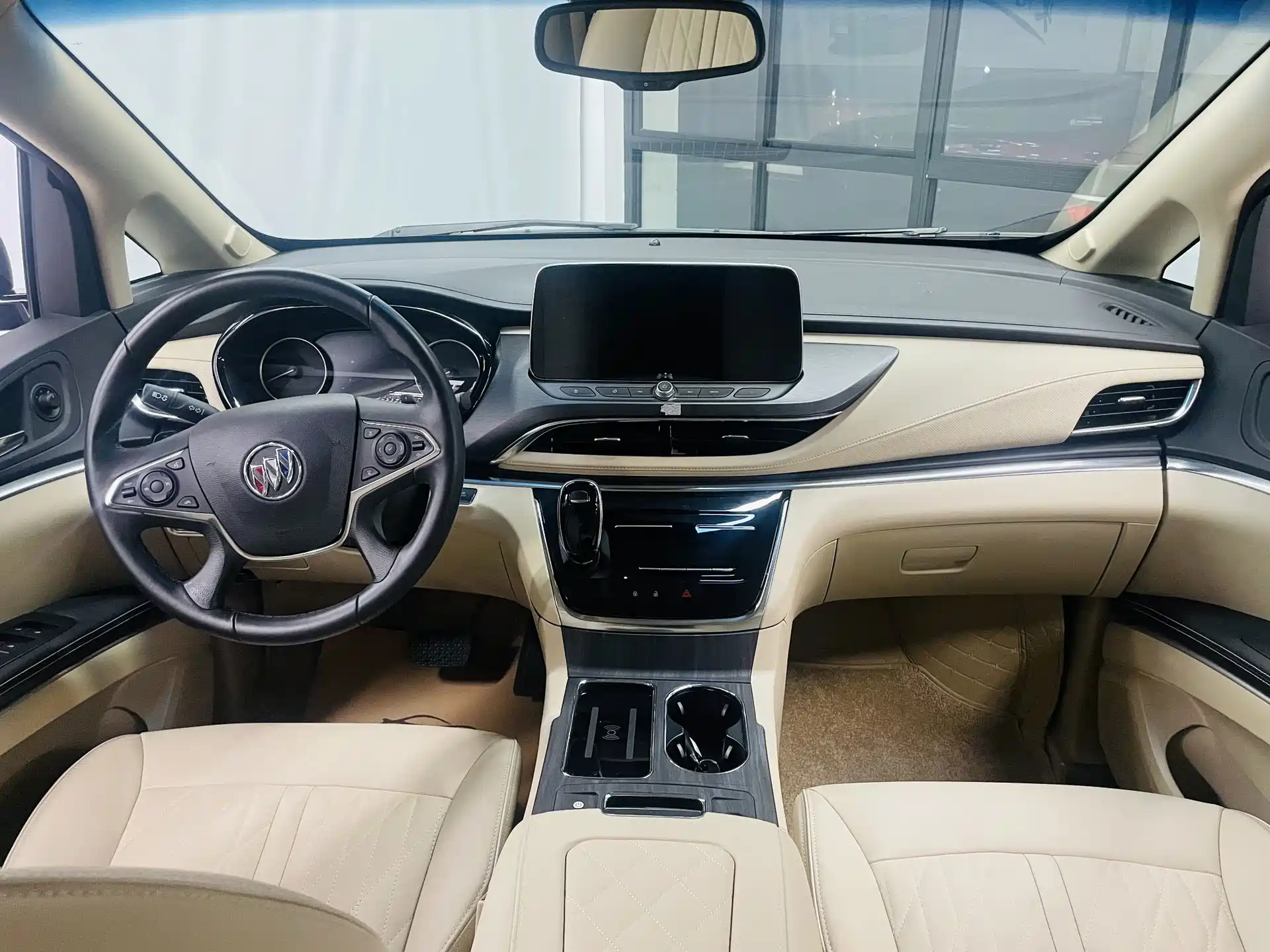 Фото 7 - Buick GL8
