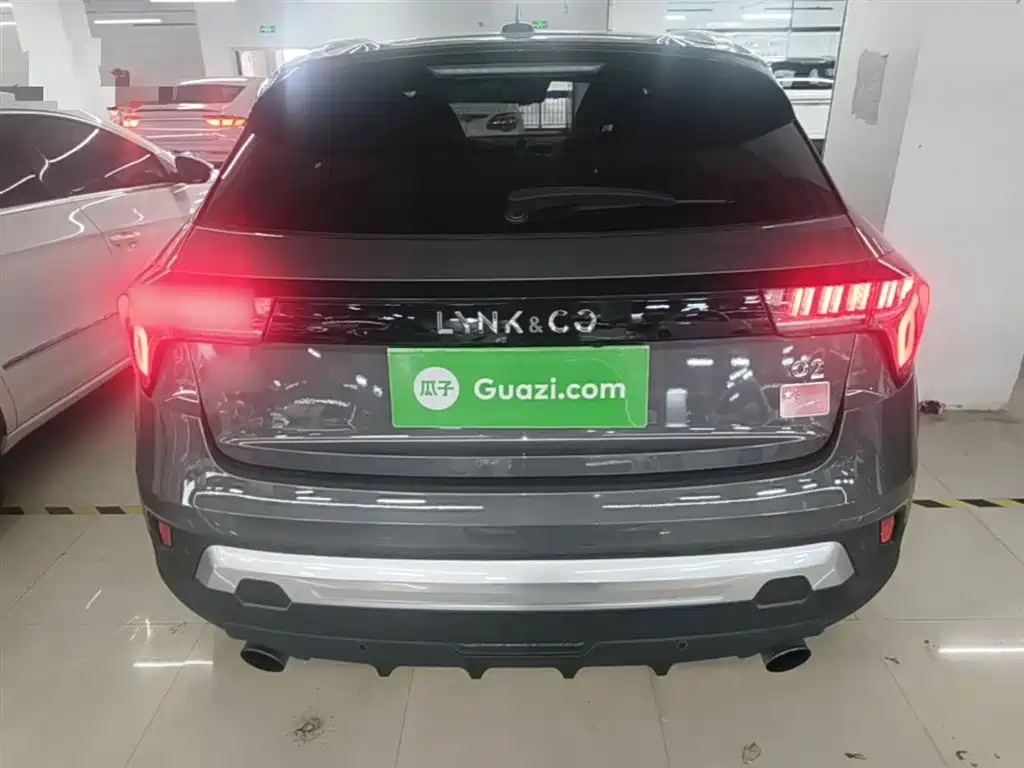 Lynk & Co 02 2018 1.5T DCT 2WD Power Pro Edition China V фото 6