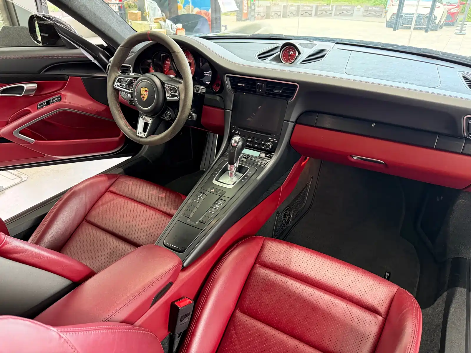 Photo 6 - Porsche 911