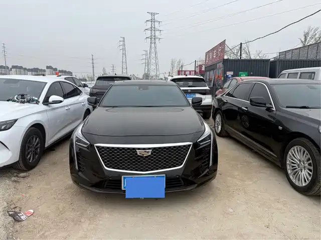 CADILLAC CT6