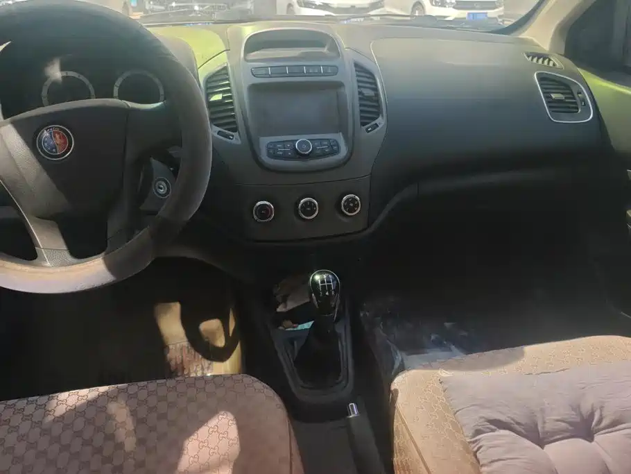 Geely King Kong 2015 2013 1.5L Manual Premium Edition