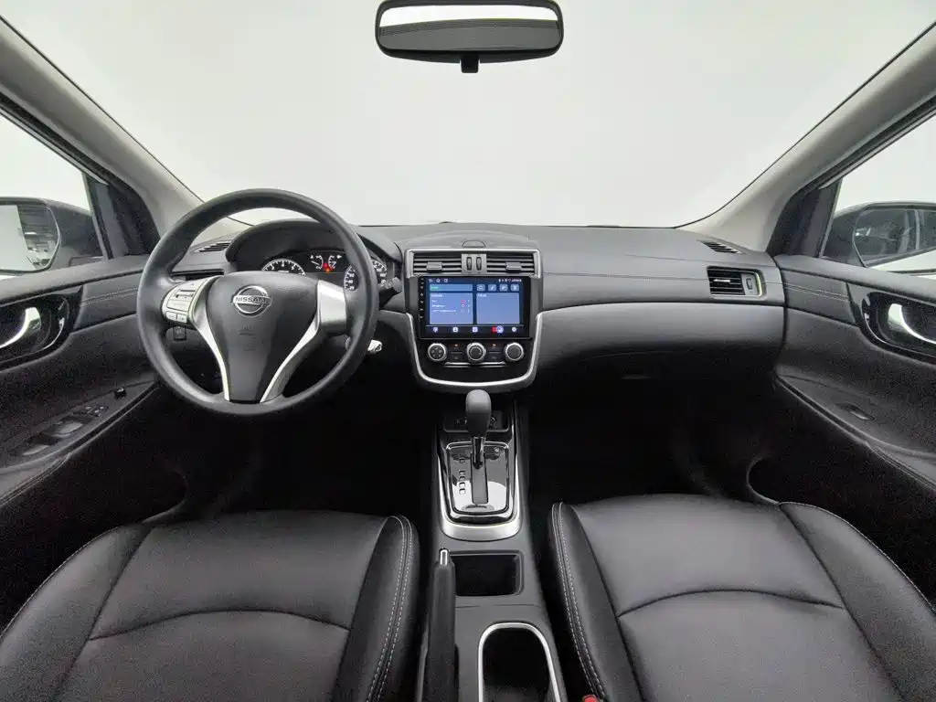 Nissan Tiida 2024 2024 1.6L CVT Cool Sport Edition
