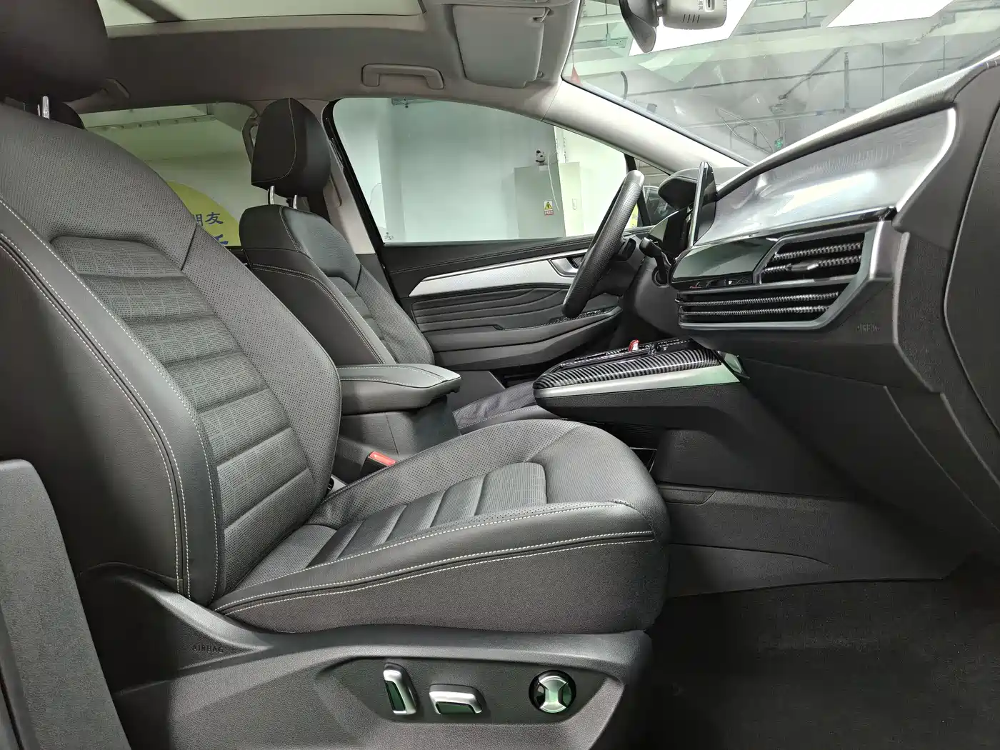 Volkswagen Talagon 2023 380TSI 4WD Luxury Pro Edition фото 19