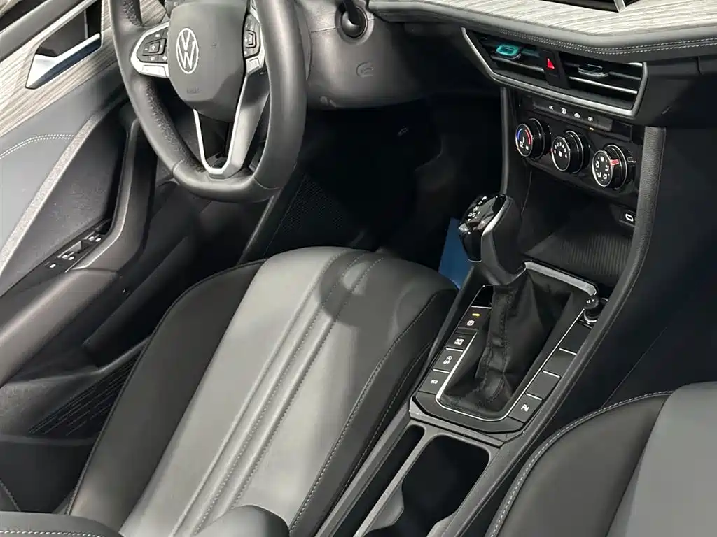 Volkswagen Sagitar 2026 2026 Model 30 Million Special Selection 300TSI DSG Surpass Edition