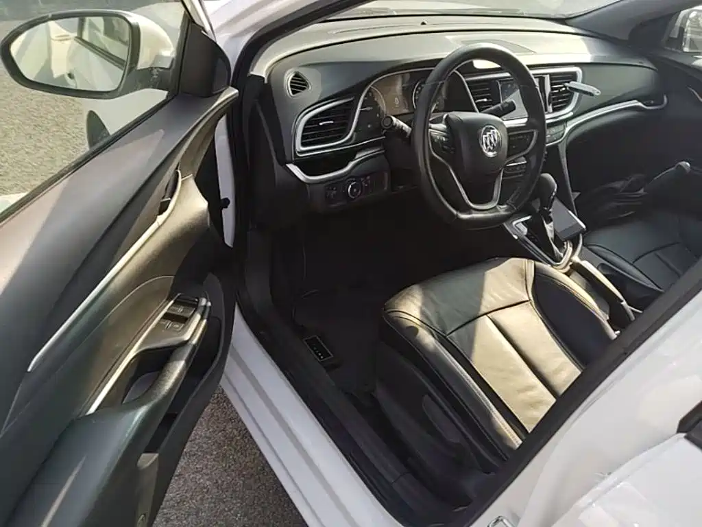 Фото 16 - Buick Excelle
