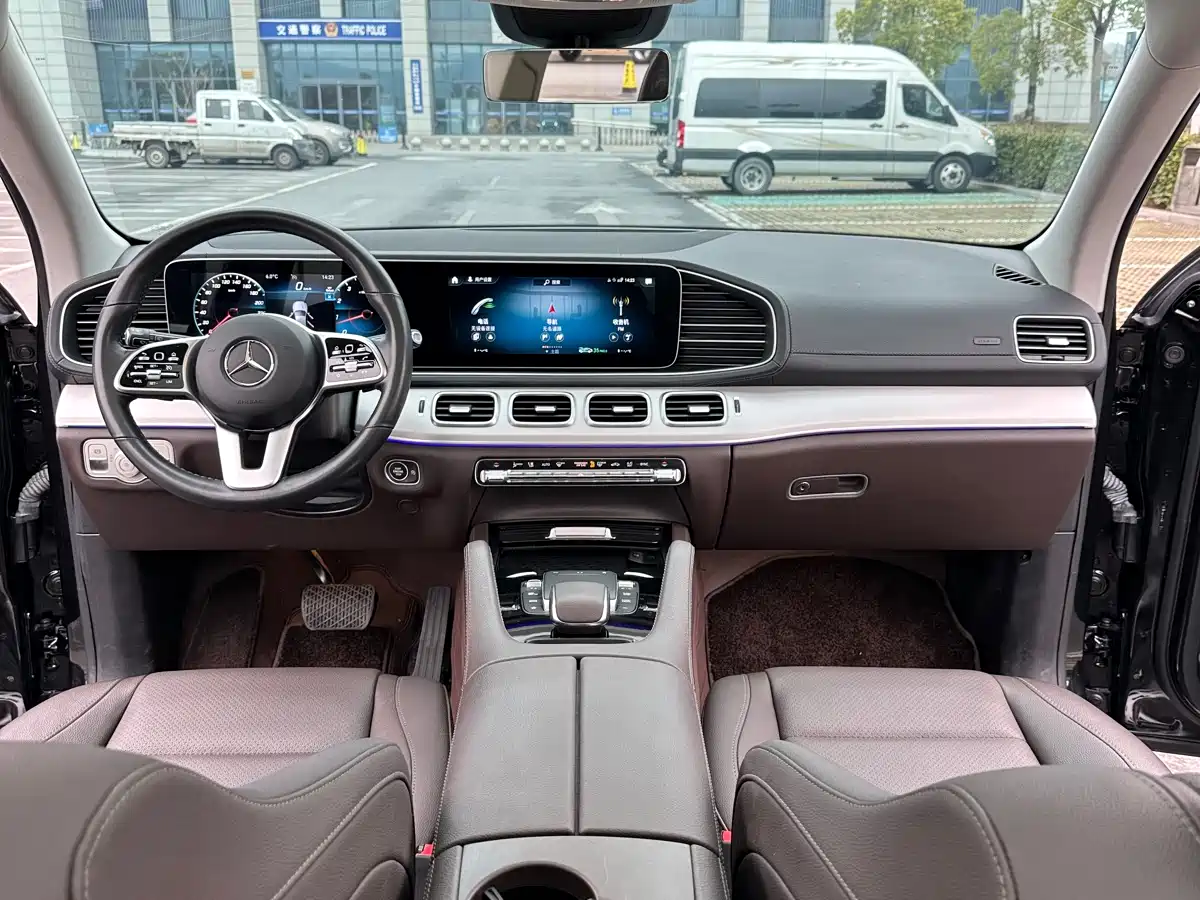 Mercedes-Benz GLE 2023 GLE 450 4MATIC Fashion фото 13
