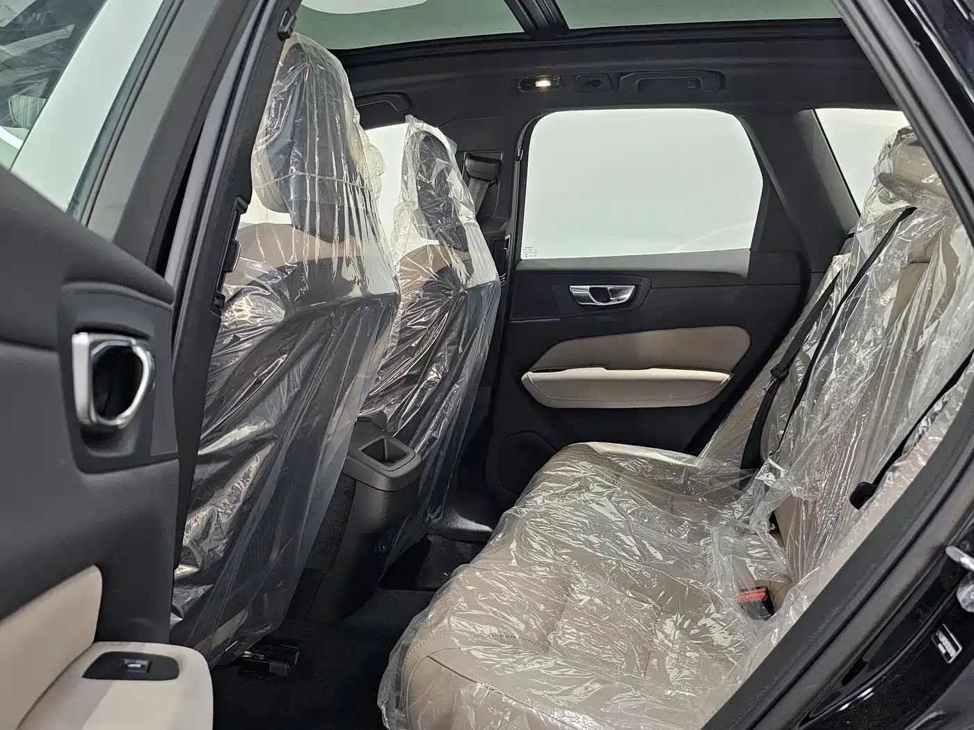 Volvo XC60 2026 2026 Model B5 AWD Smart Elite Luxury
