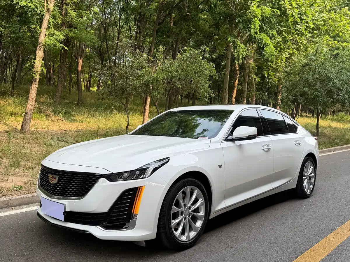 Cadillac CT5 2023 28T Luxury Style (Standard Edition)