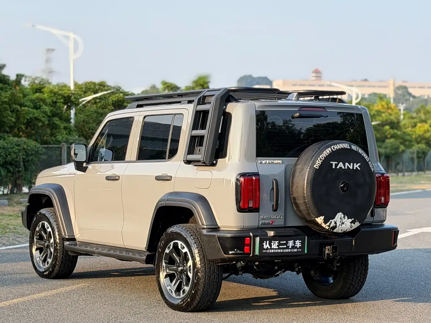 Tank 300 New Energy 2025 2025 Hi4-T 36.7kWh Edition