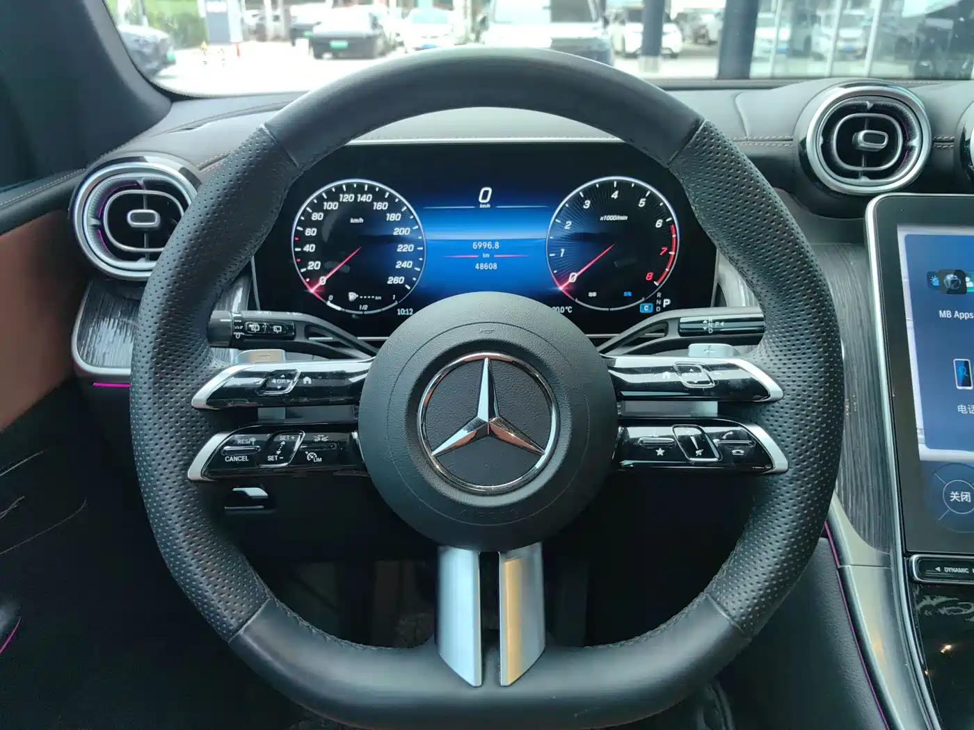 Photo 10 - Mercedes-Benz GLC