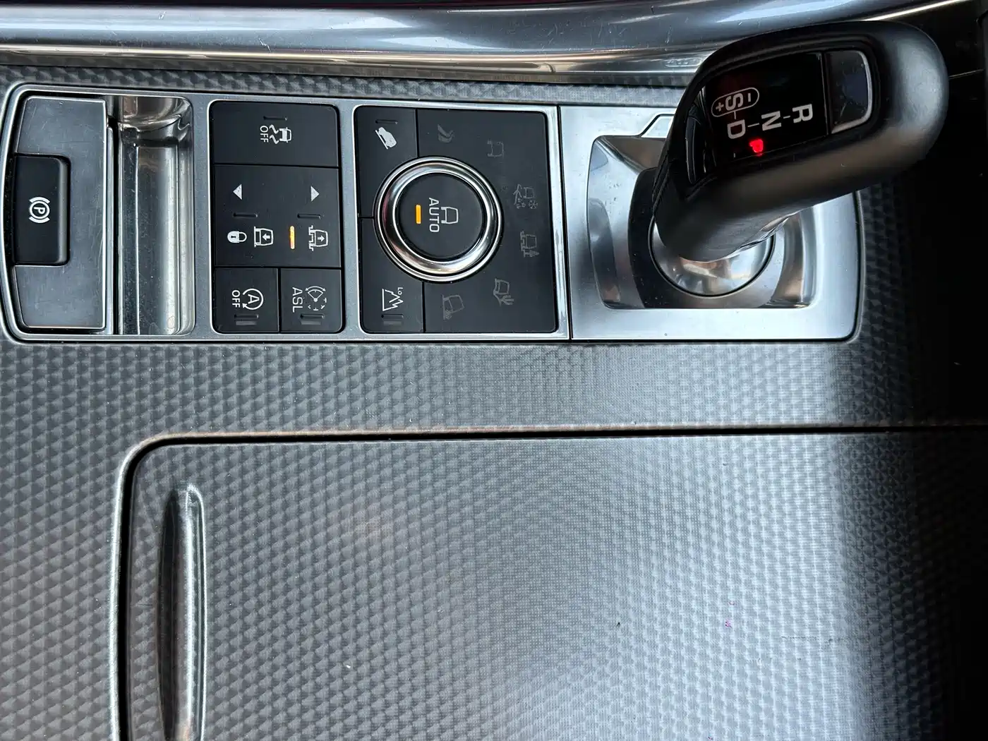 Photo 21 - Land Rover Range Rover Sport