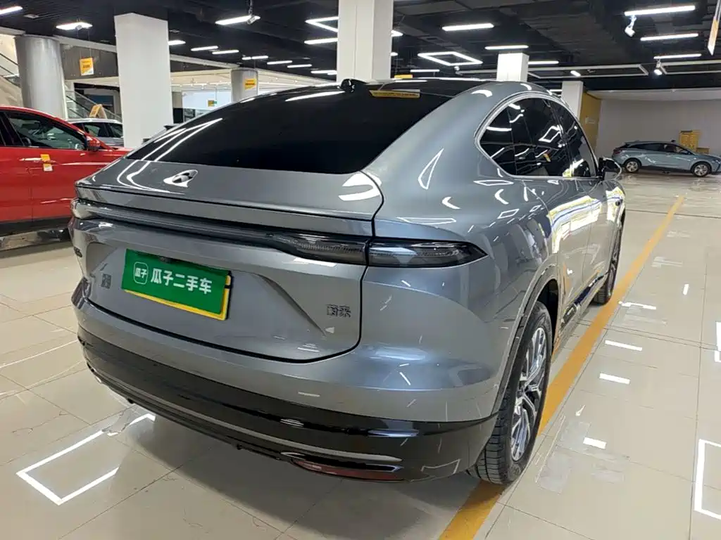 Фото 7 - NIO EC6