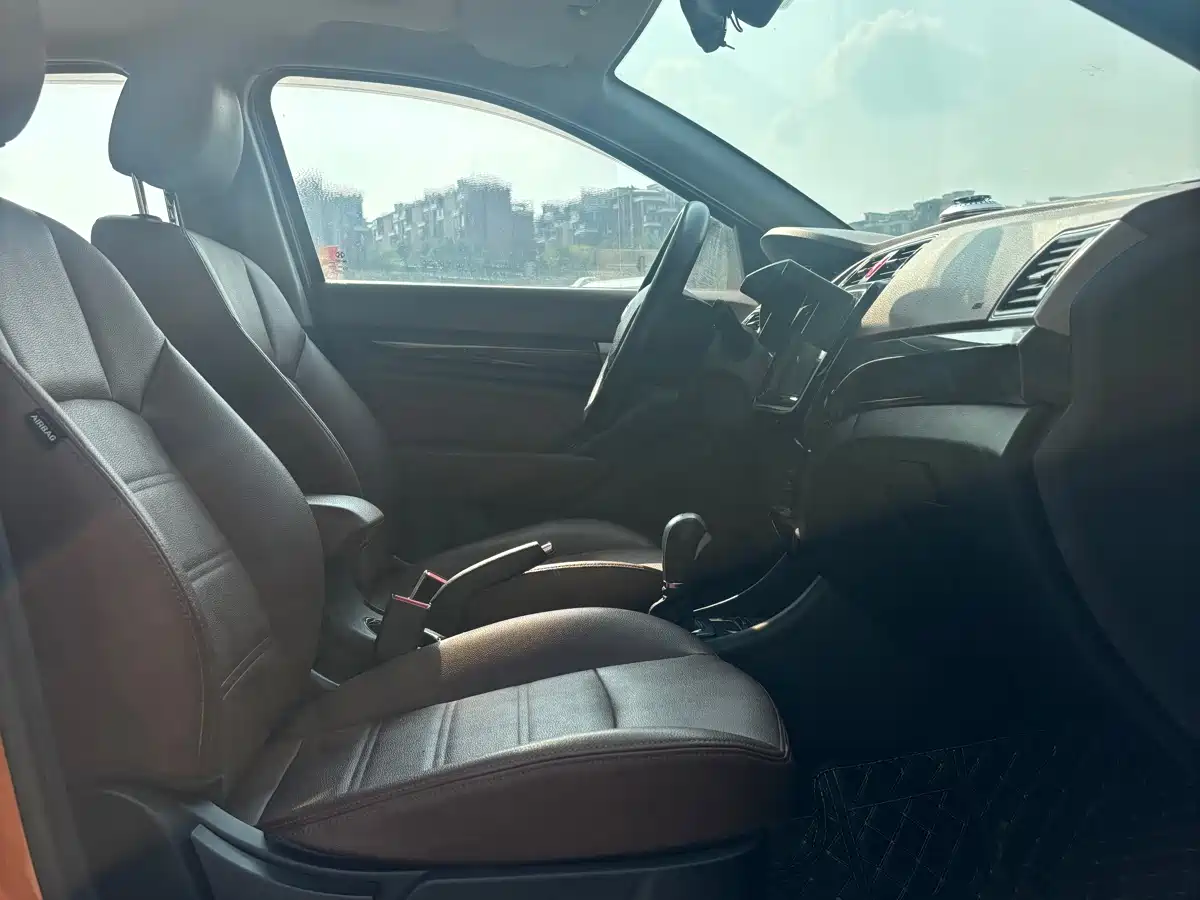 BAIC Weiwang S50 2016 2016 1.5T CVT Fun Exclusive