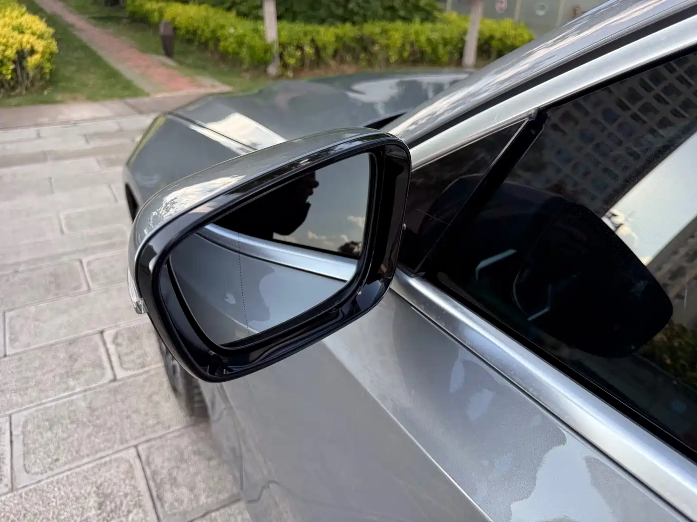 BMW 3 Series 2023 325Li M Sport Package фото 16