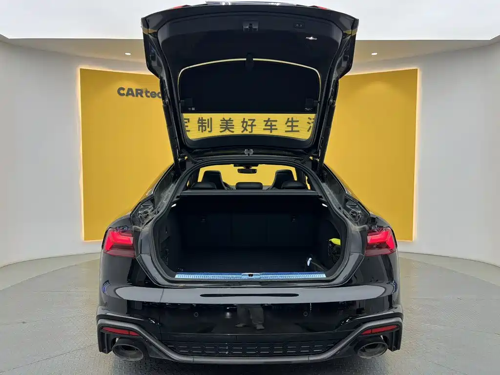 Фото 9 - Audi RS 5