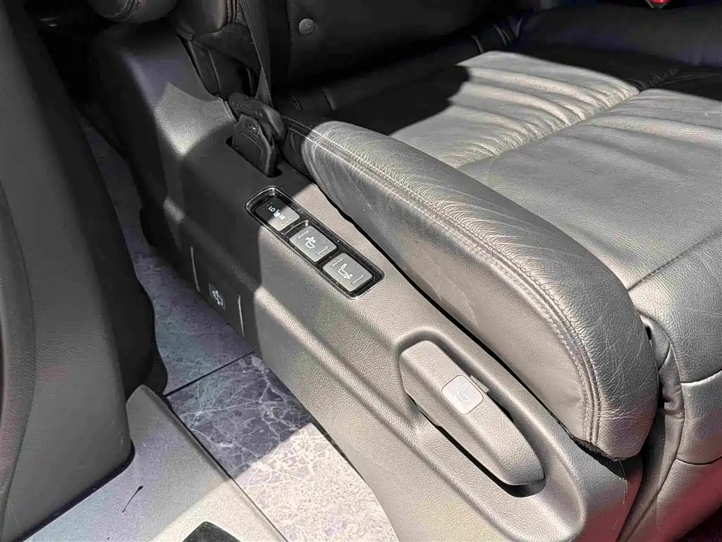 Honda Elysion 2024 2024 2.0L e:HEV Luxury Edition