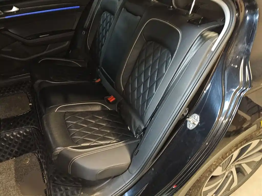 Volkswagen Magotan GTE Plug-in Hybrid 2020 GTE Luxury фото 17