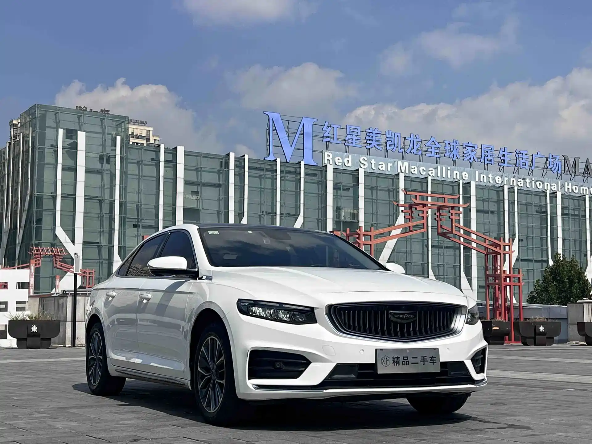 Фото 3 - Geely Preface
