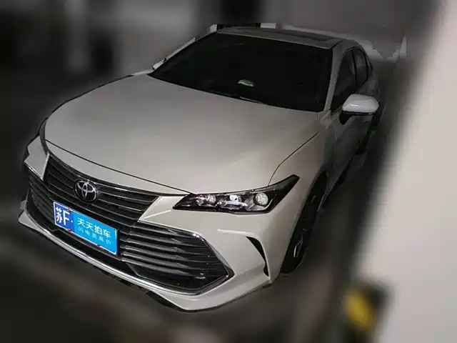 Toyota Avalon 2019 2.0L Luxury Edition (China VI) — фото 1