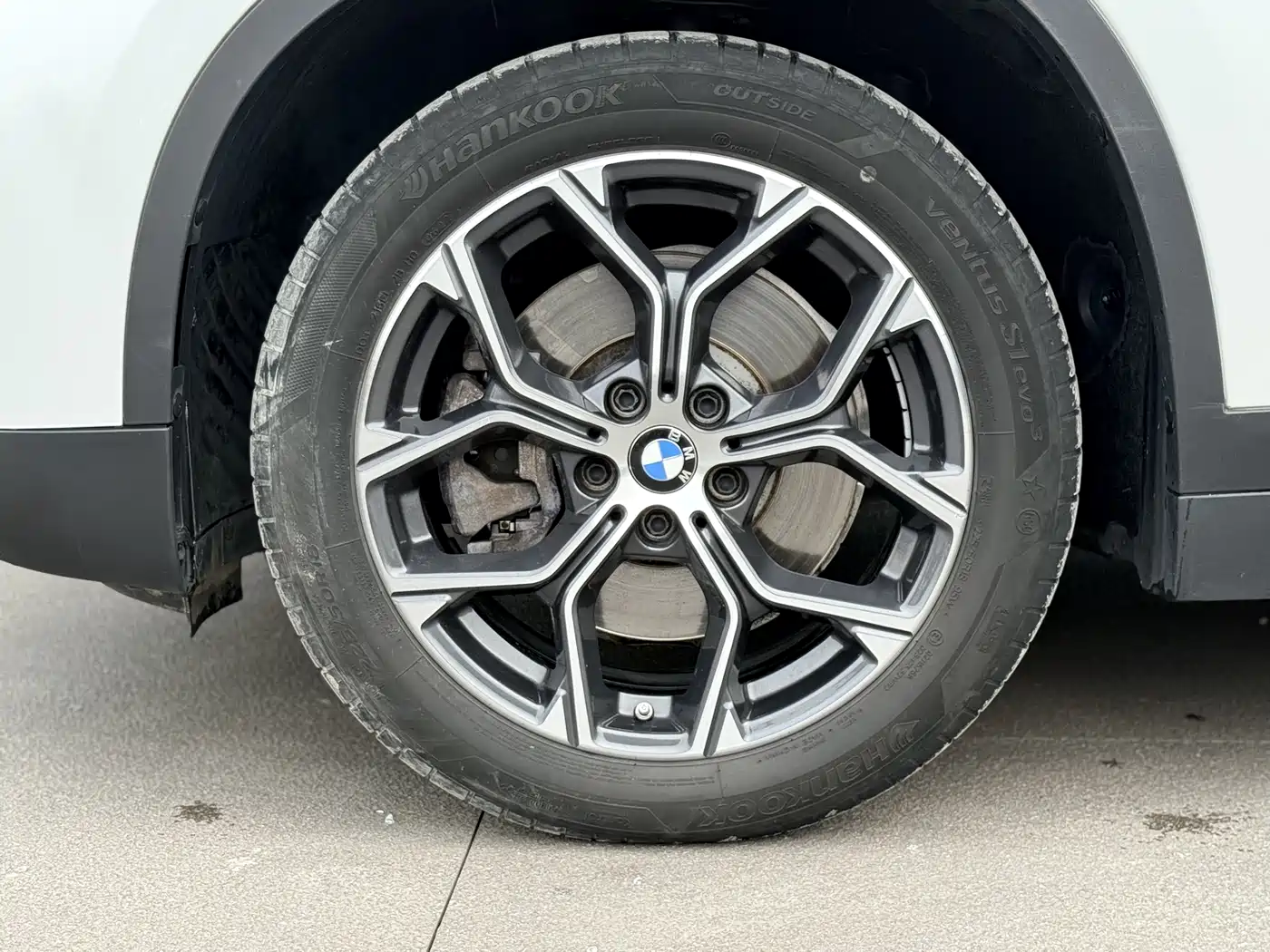 BMW X1 2022 sDrive25Li Leading фото 10
