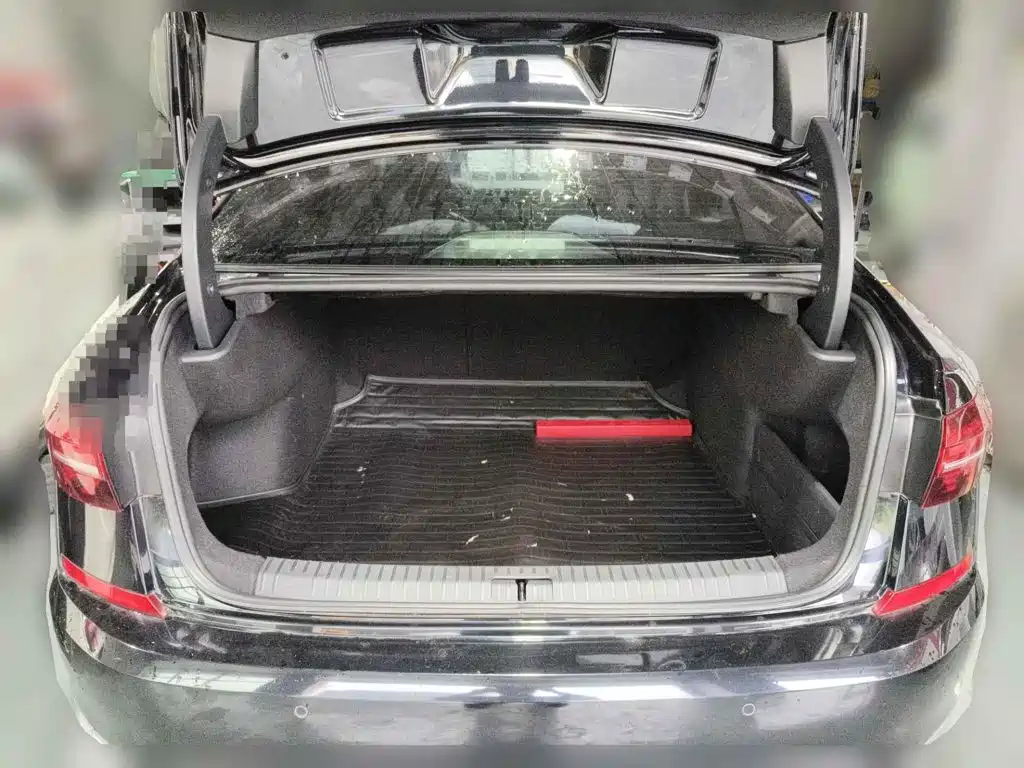 Photo 5 - Volkswagen Passat