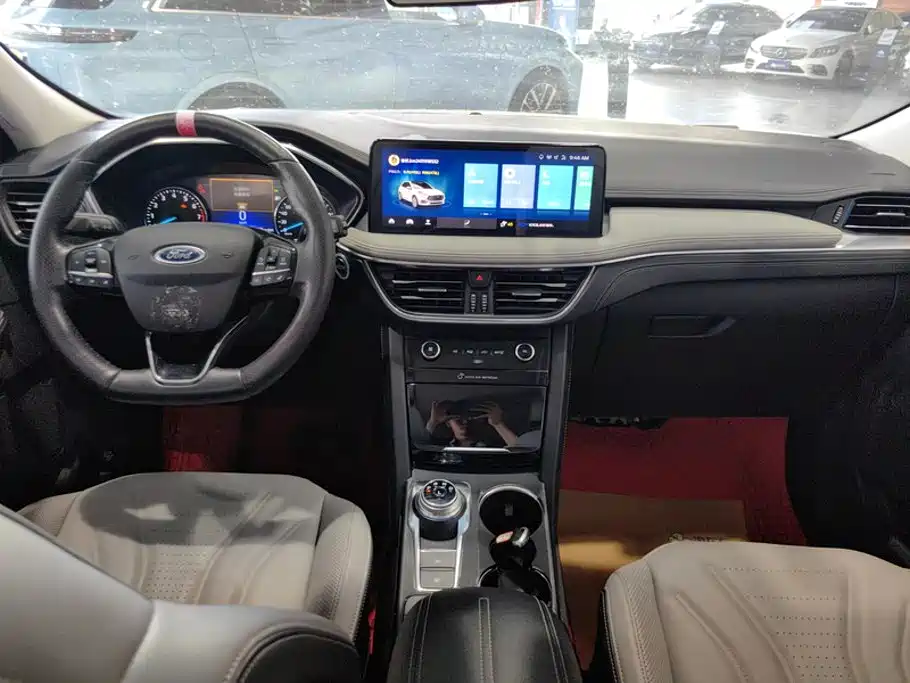 Ford Escape 2021 2020 EcoBoost 245 2WD Premium Edition