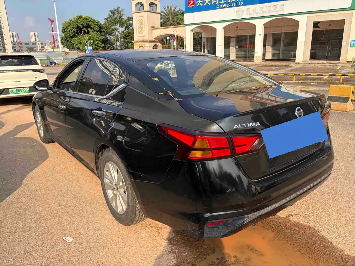 Photo 3 - Nissan Teana
