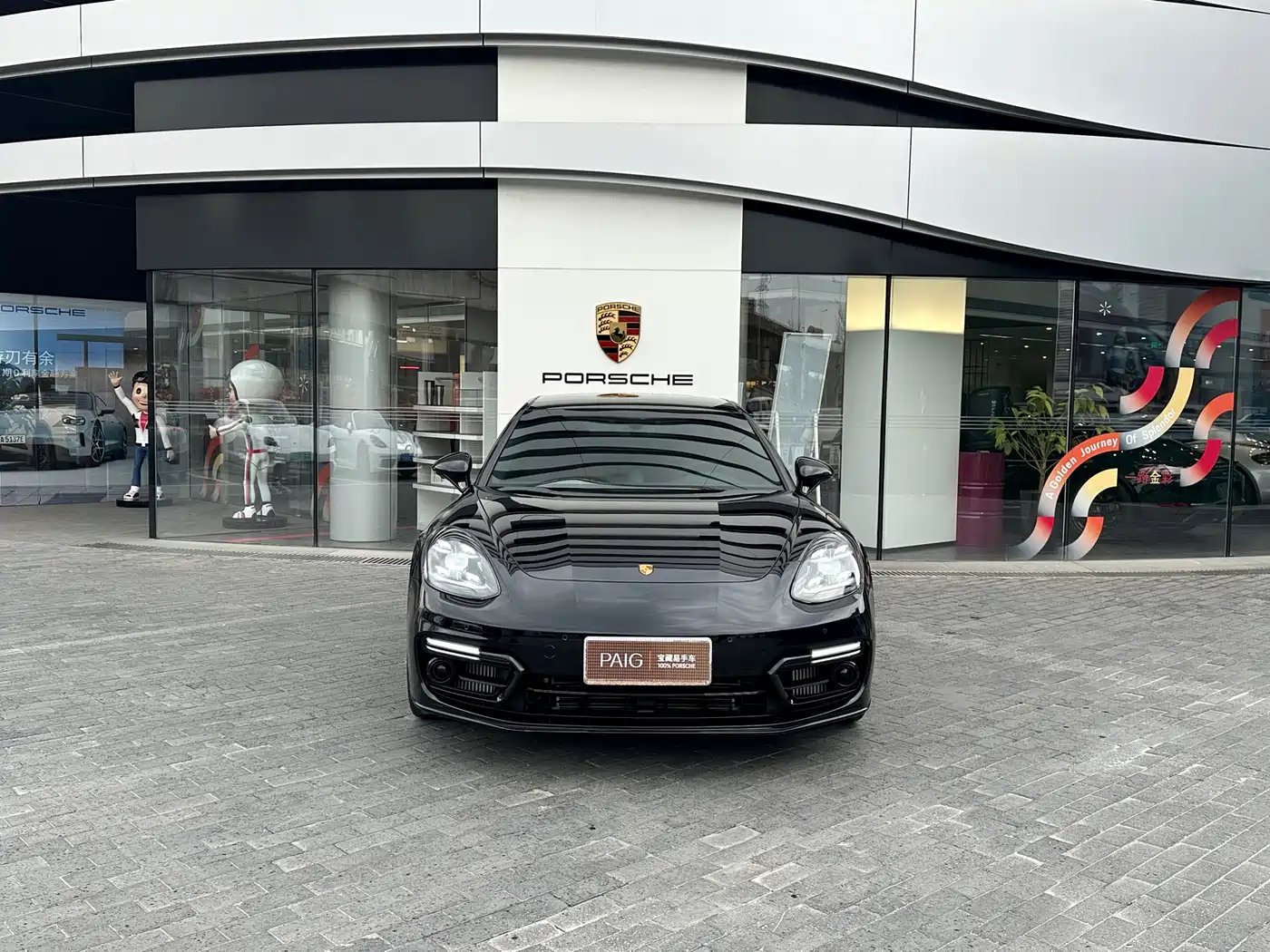 PORSCHE PANAMERA