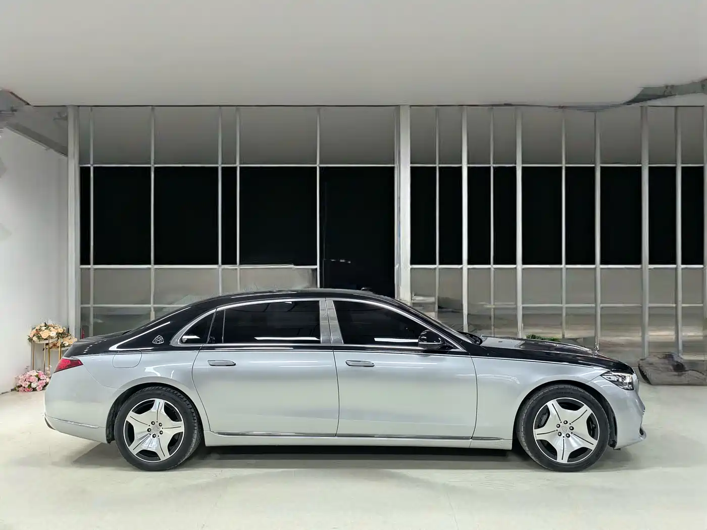 Mercedes-Benz Maybach S-Class 2022 S 480 4MATIC Intelligent Premium Special Edition фото 7