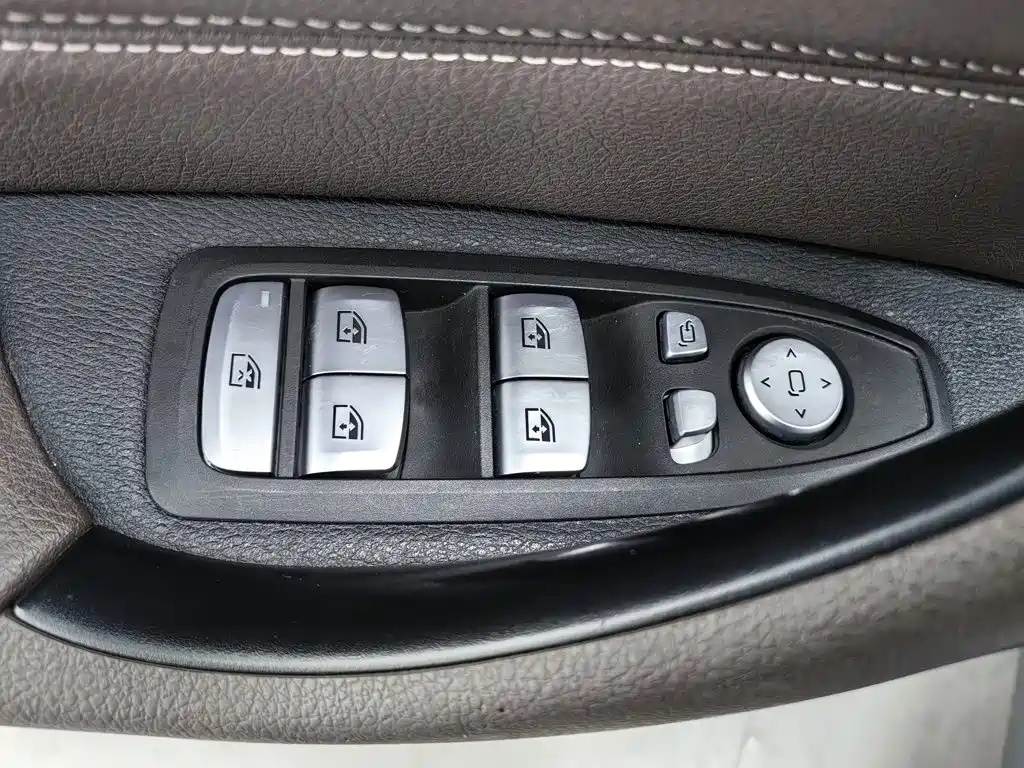 Фото 9 - BMW X1
