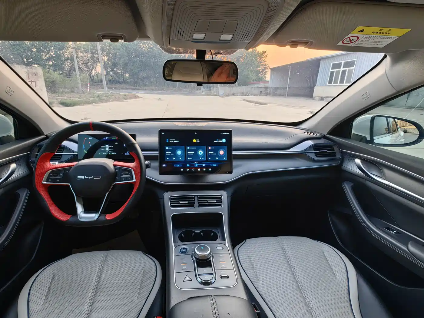 BYD Destroyer 05 2024 Glory Edition DM-i 55KM Luxury фото 11