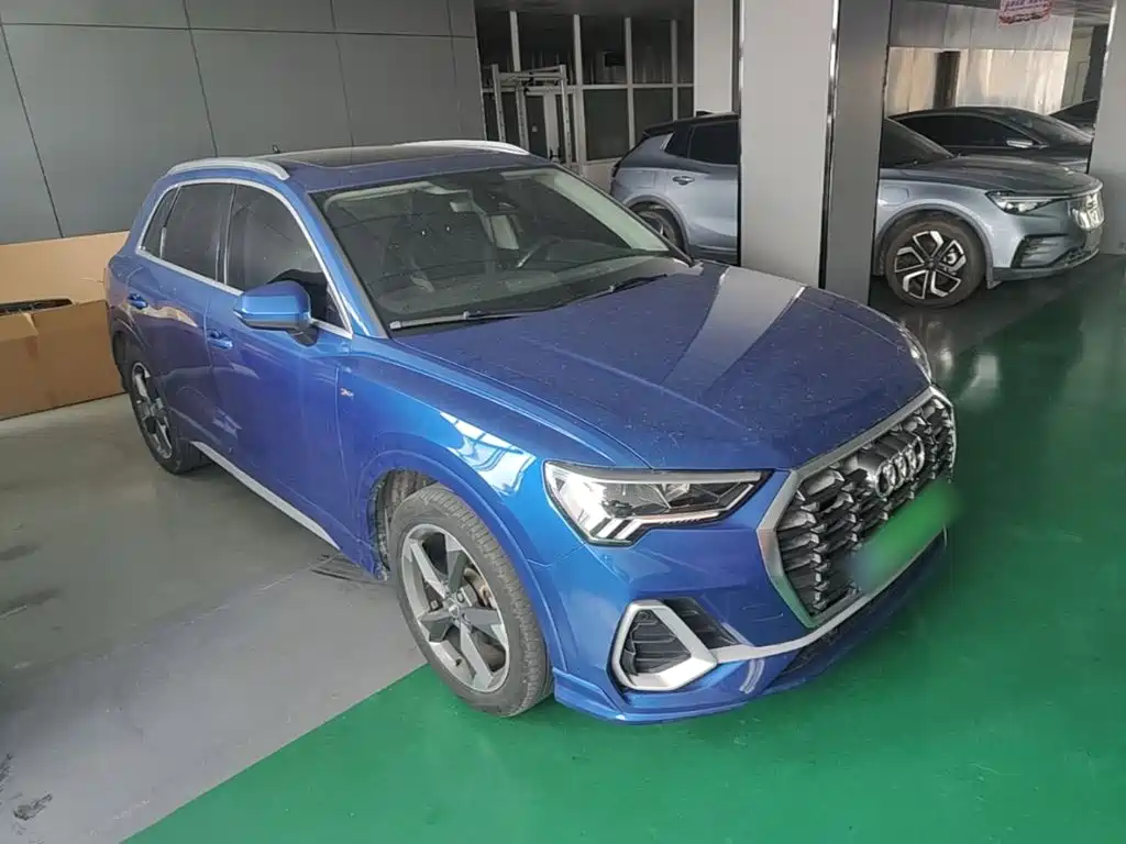 Фото 4 - Audi Q3