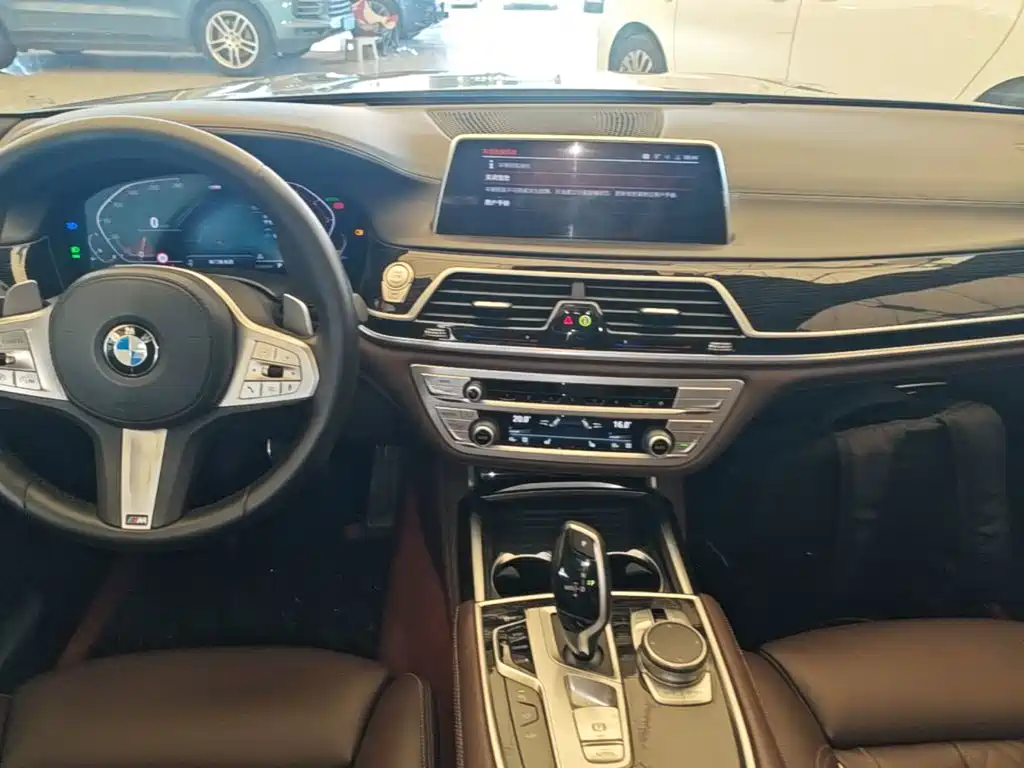 BMW 7 Series 2021 2019 Facelift 730Li M Sport Package