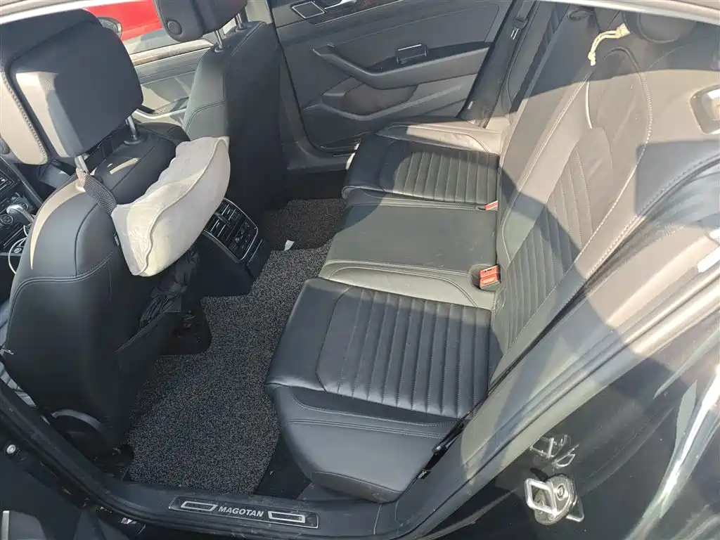 Volkswagen Magotan 2019 330TSI DSG Luxury China V фото 13
