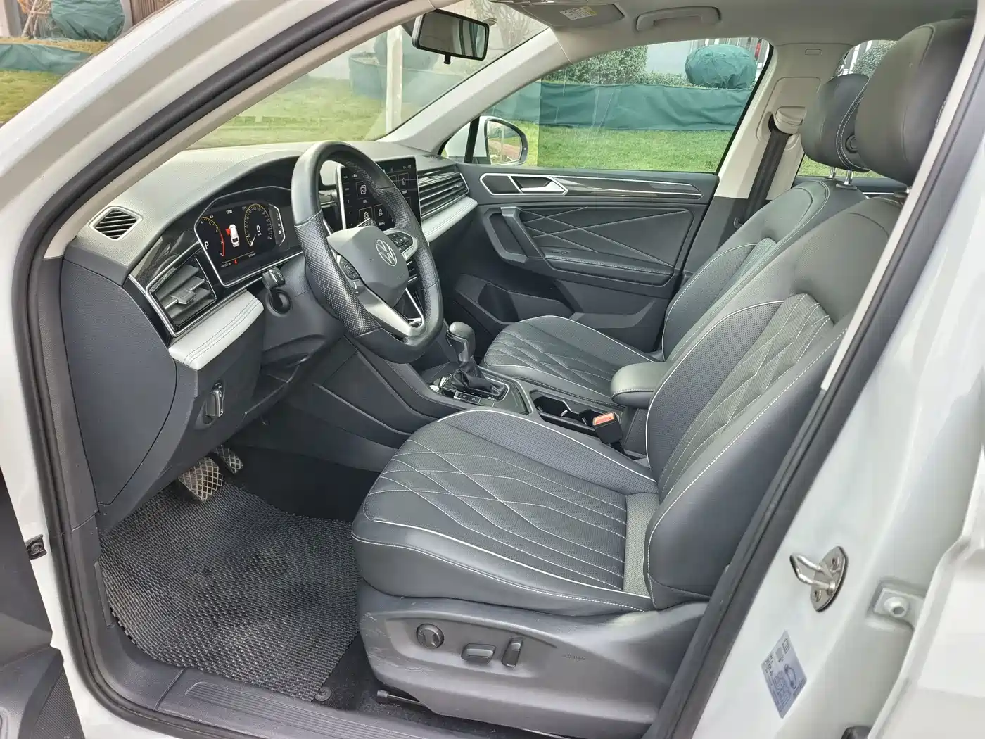 Volkswagen Tiguan L 2024 300TSI Auto 2WD Smart Edition фото 4