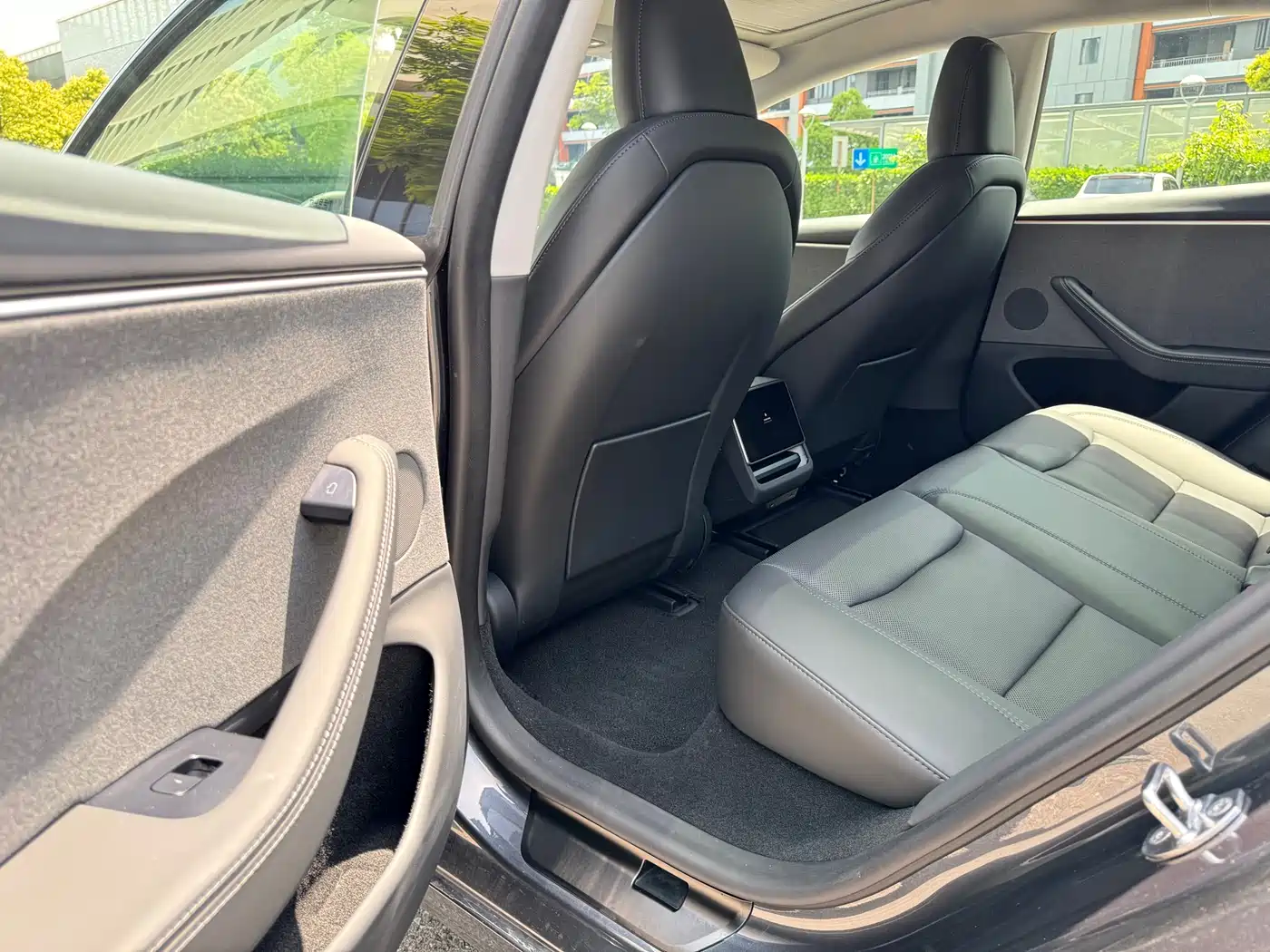 Tesla Model 3 2023 Rear-Wheel Drive фото 11