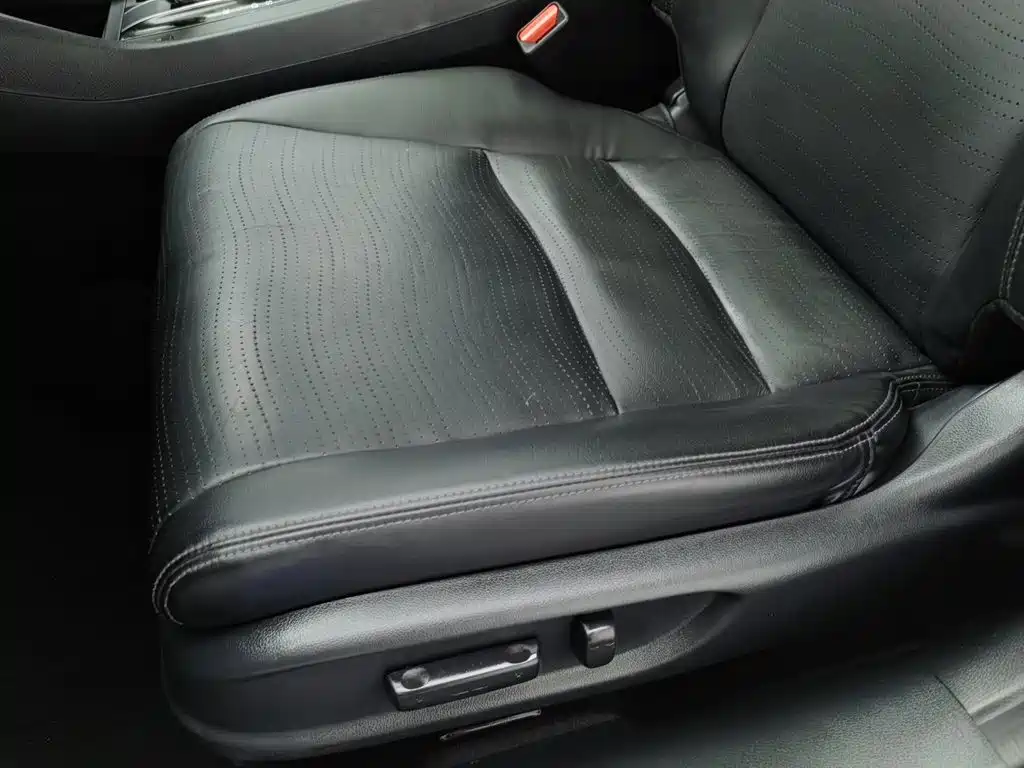 Honda Jade 2014 2014 1.8L CVT Luxury 5-seater