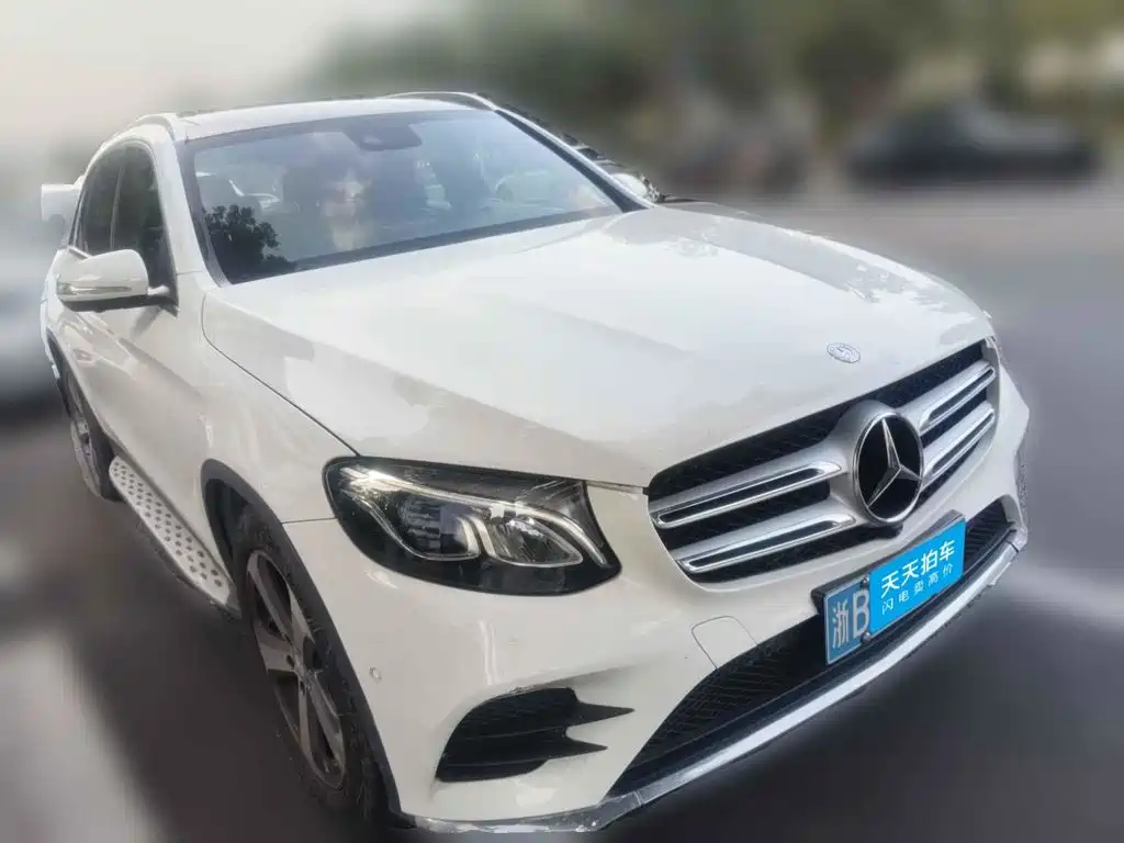 Mercedes-Benz GLC 2016 2017 GLC 260 4MATIC Luxury