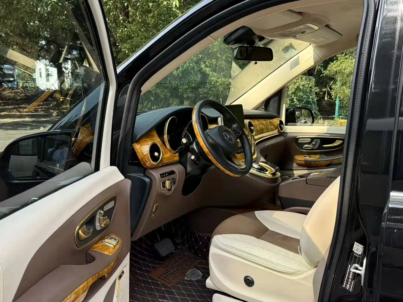 Mercedes-Benz V-Class 2016 V 260 L Premium Long фото 7