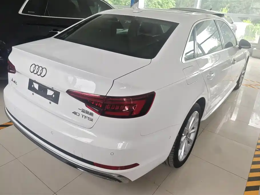 Audi A4L 2019 40 TFSI Fashion (China VI) фото 3